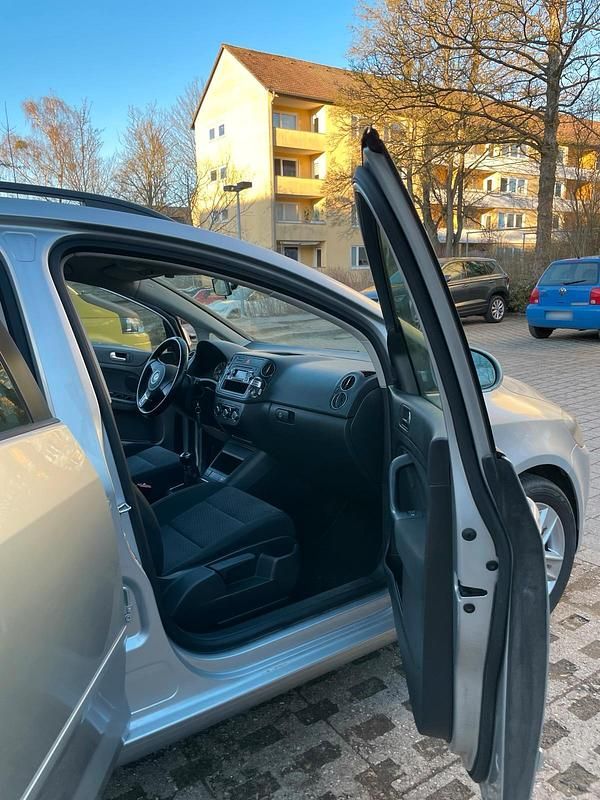 Gebraucht VW Golf Plus Cross 122 PS (89 kW) 2010 Silber Van / Kleinbus