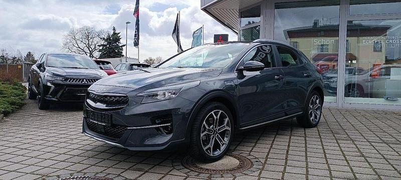 Gebraucht Kia XCeed 141 PS (103 kW) 2022 Grau SUV