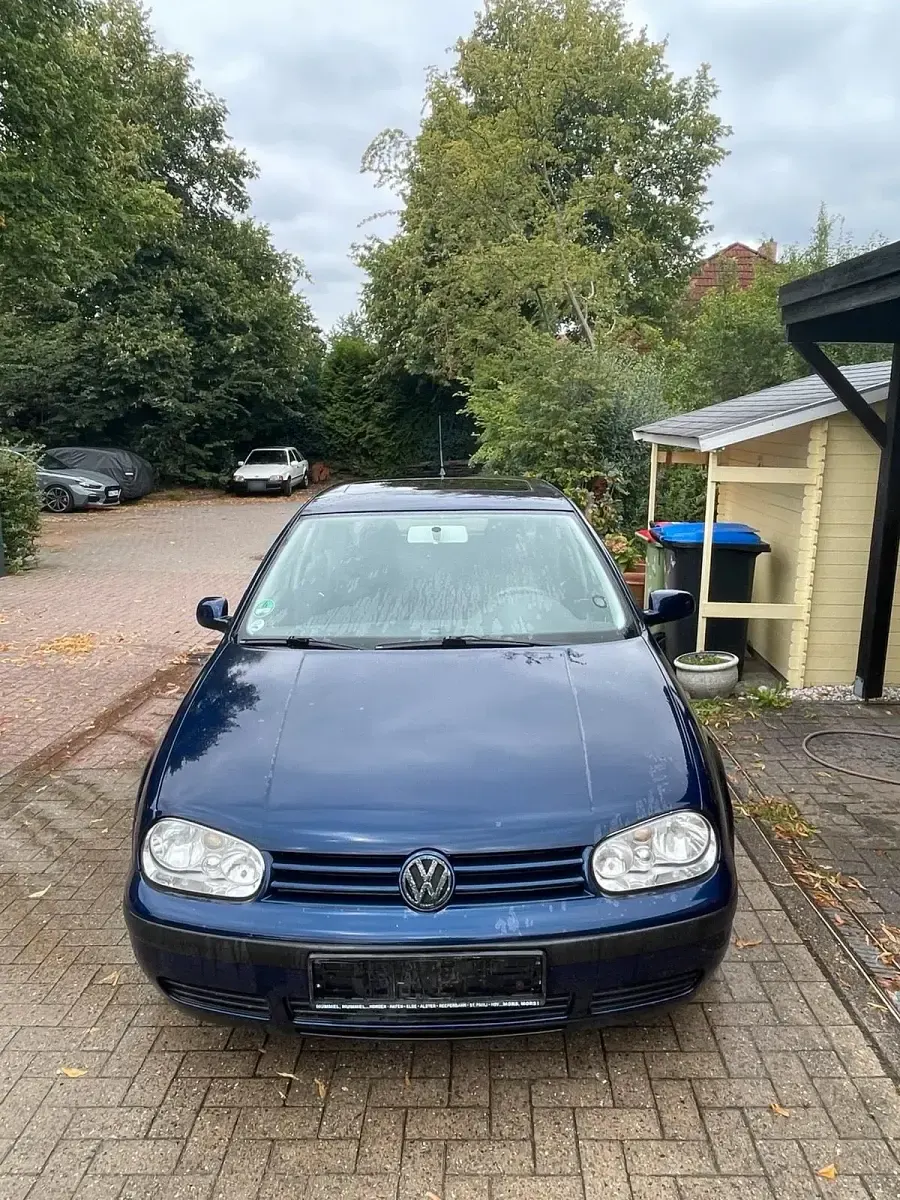 Gebraucht VW Golf IV 75 PS (55 kW) 2001 Blau Kleinwagen