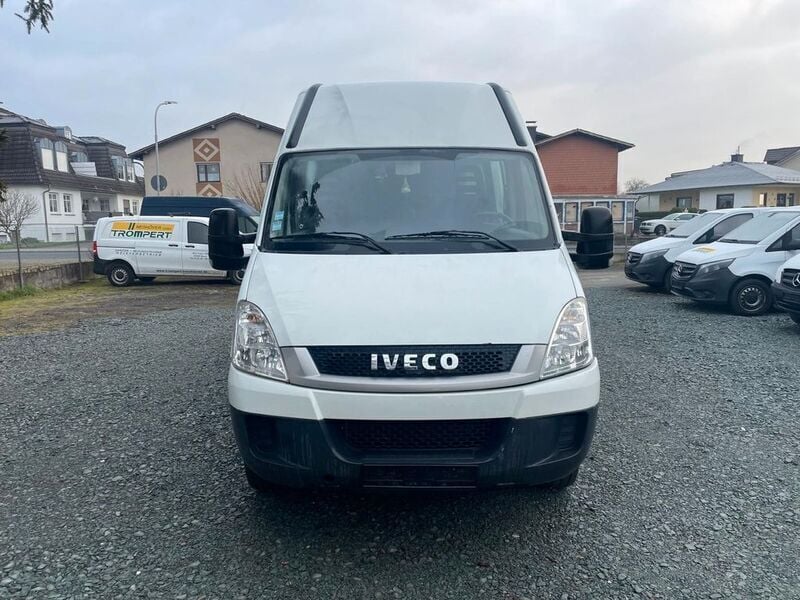 Weiß Gebraucht 2011 Iveco Daily | 4.500 € - Bild 1/4