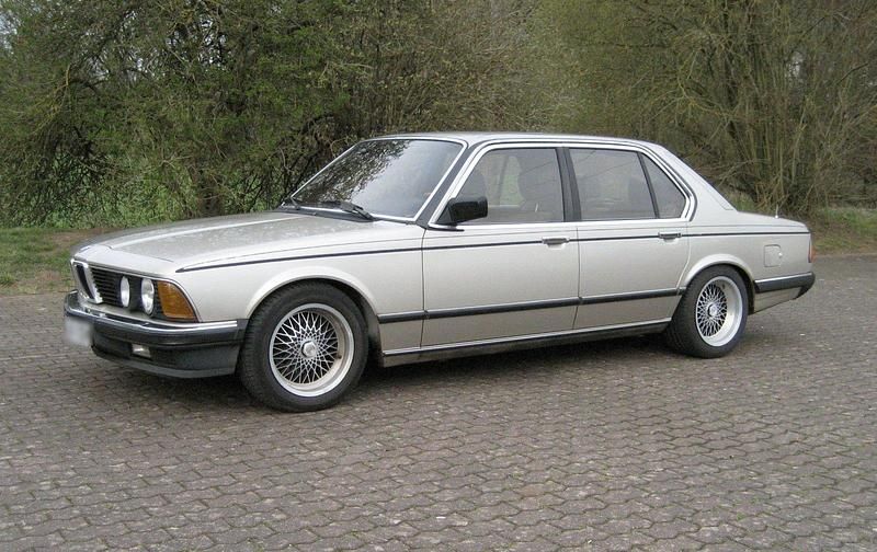 Gebraucht BMW 735 218 PS (160 kW) 1985 Limousine