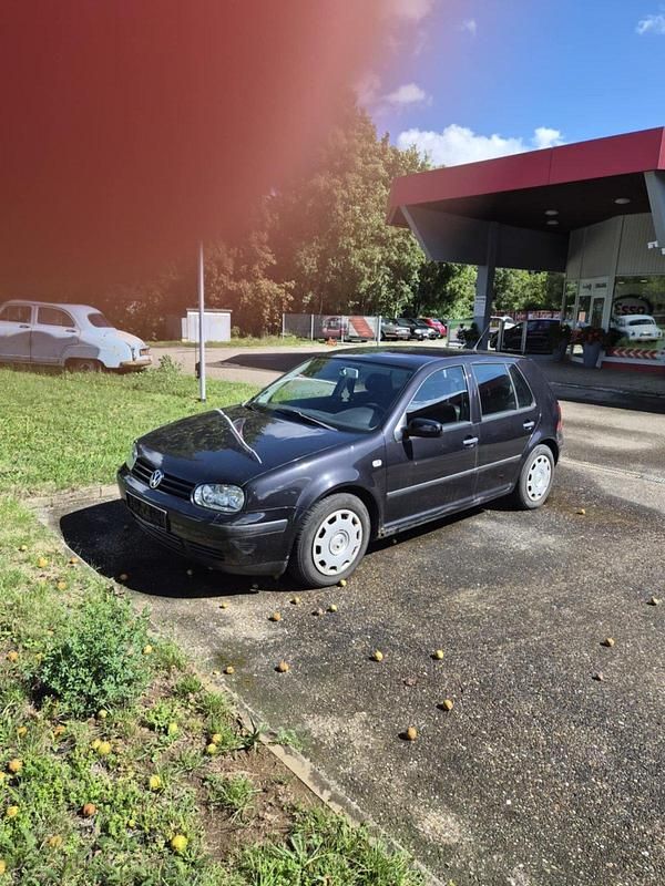 Schwarz Gebraucht 2001 VW Golf IV Limousine | 399 € (Superpreis) - Bild 1/4