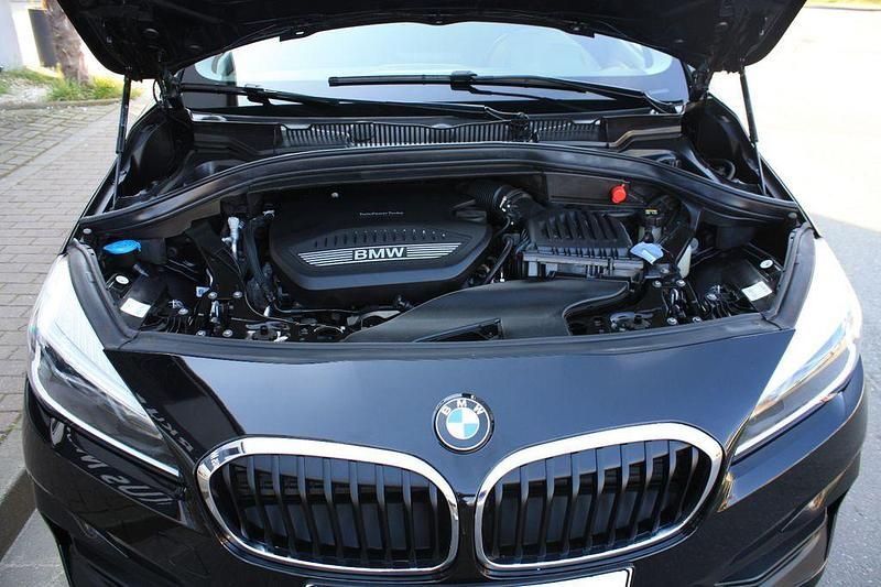 Gebraucht BMW 218 Advantage 150 PS (110 kW) 2020 Schwarz Kombi