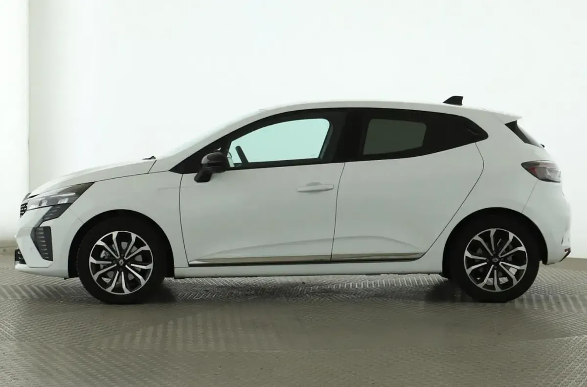 Gebraucht Renault Clio Techno 143 PS (105 kW) 2025 Arktisweiß Kleinwagen