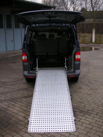 Gebraucht VW T5 102 PS (75 kW) 2012 Schwarz metallic Van