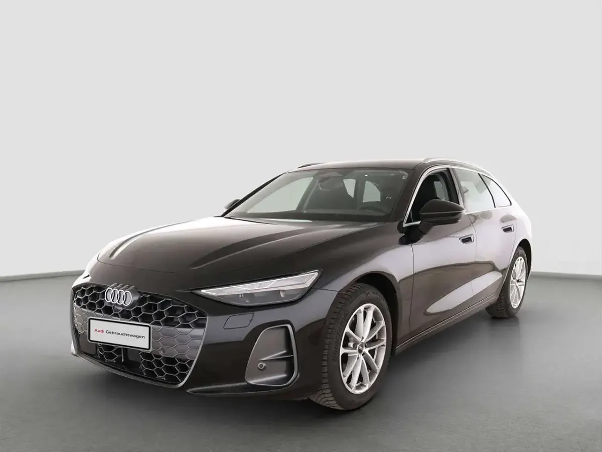 Gebraucht Audi A6 Sport 204 PS (150 kW) 2025 Schwarz Kombi