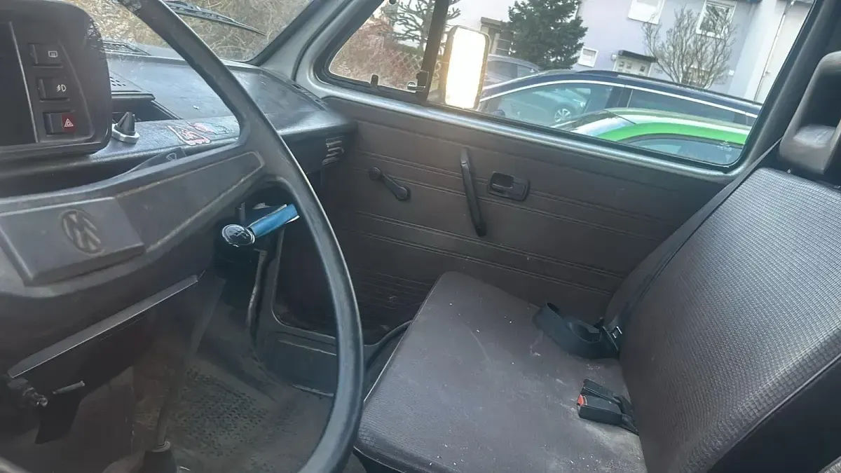Gebraucht VW T3 50 PS (36 kW) 1985 Silber Van
