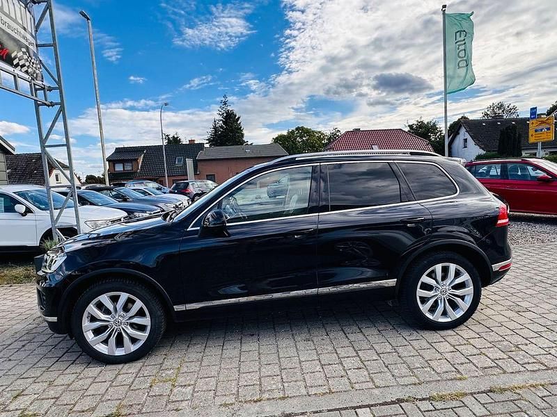 Gebraucht VW Touareg Terrain Tech 262 PS (192 kW) 2017 Schwarz SUV