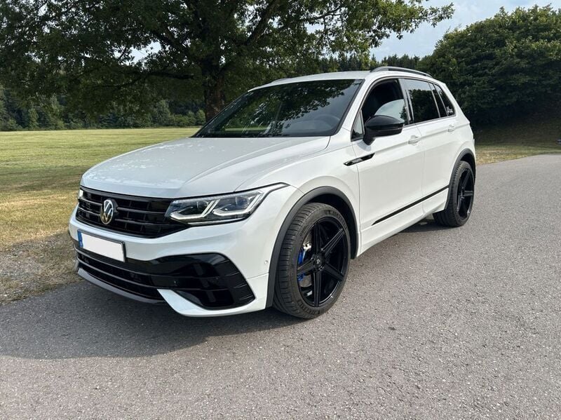 Weiß Gebraucht 2023 VW Tiguan R SUV | 39.500 € (Superpreis) - Bild 1/4