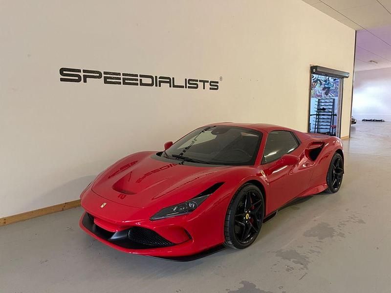 Rot Gebraucht 2022 Ferrari F8 Cabrio | 429.900 € - Bild 1/4