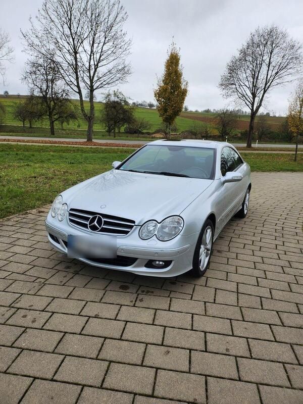 Silber Gebraucht 2008 Mercedes CLK200 Avantgarde Coupé | 4.100 € (Guter Preis) - Bild 1/4