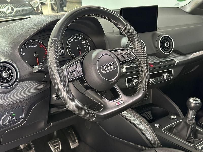 Gebraucht Audi Q2 S-Line 116 PS (85 kW) 2019 Grau SUV