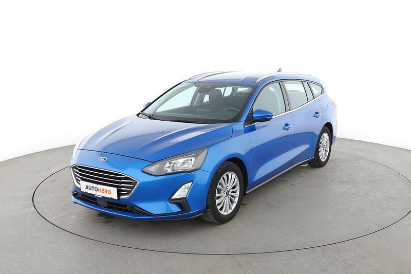 Blau Gebraucht 2019 Ford Focus Titanium Kombi | 14.790 € (Etwas zu teuer) - Bild 1/3
