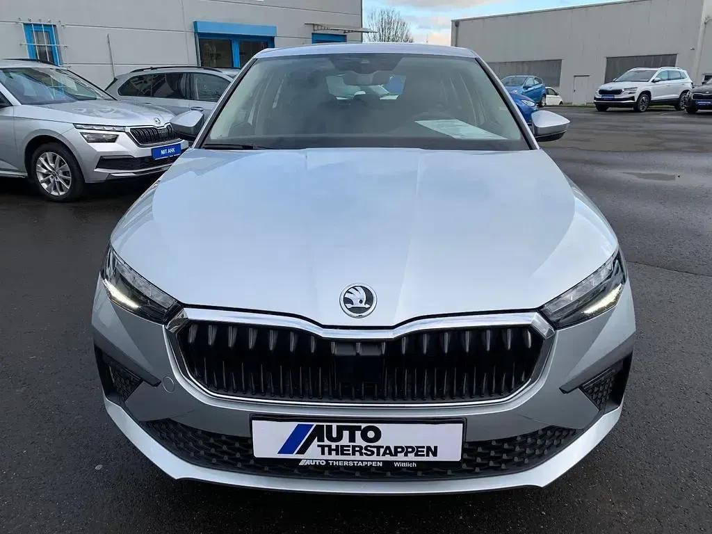 Gebraucht Skoda Scala Selection 116 PS (85 kW) 2024 Brilliantsilber metallic (metallic) Kleinwagen