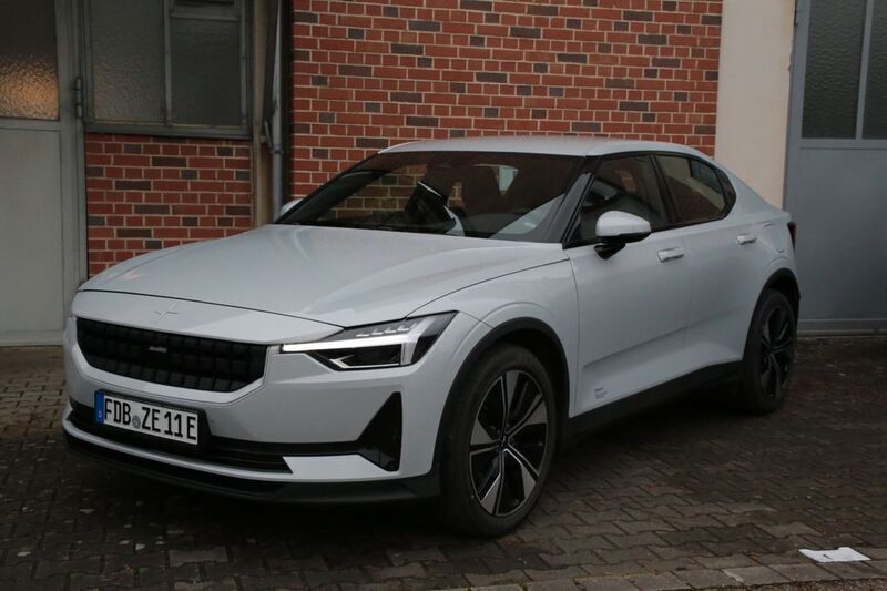 Grau Gebraucht 2023 Polestar 2 Long Range Dual motor Limousine | 35.600 € (Guter Preis) - Bild 1/4