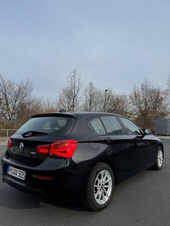 Gebraucht BMW 118 Advantage 136 PS (100 kW) 2017 Schwarz Kleinwagen