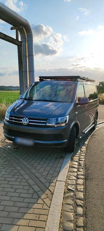 Grau Gebraucht 2016 VW T6 Van | 28.999 € (Teuer) - Bild 1/4