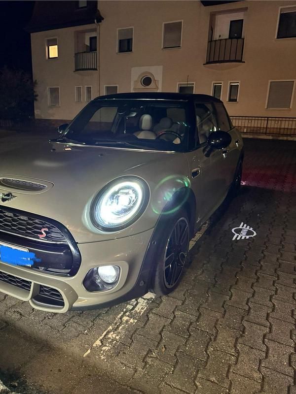 Grau Gebraucht 2018 Mini Cooper S Kleinwagen | 19.800 € (Teuer) - Bild 1/4