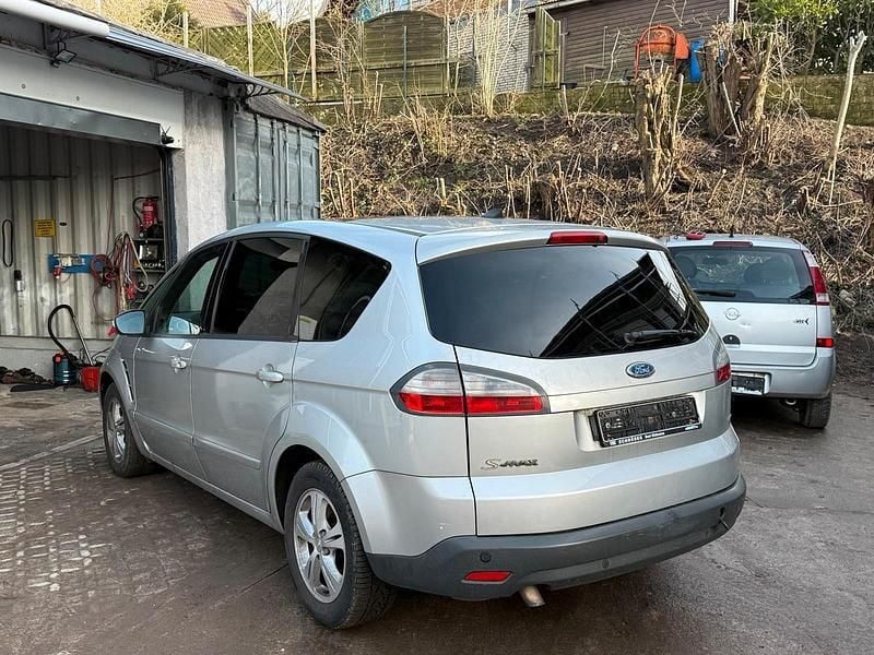 Gebraucht Ford S-MAX S 140 PS (102 kW) 2008 Silber Van / Kleinbus
