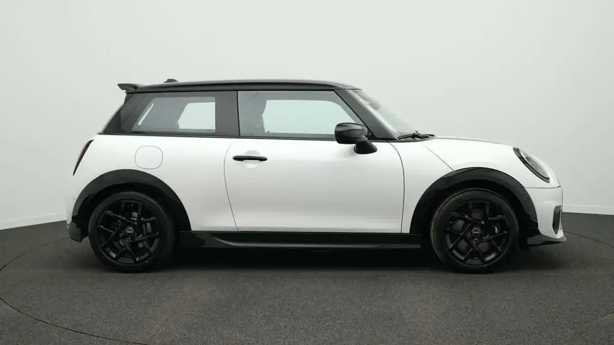 Usata Mini John Cooper Works 156 CV (114 kW) 2025 Bianco Utilitaria
