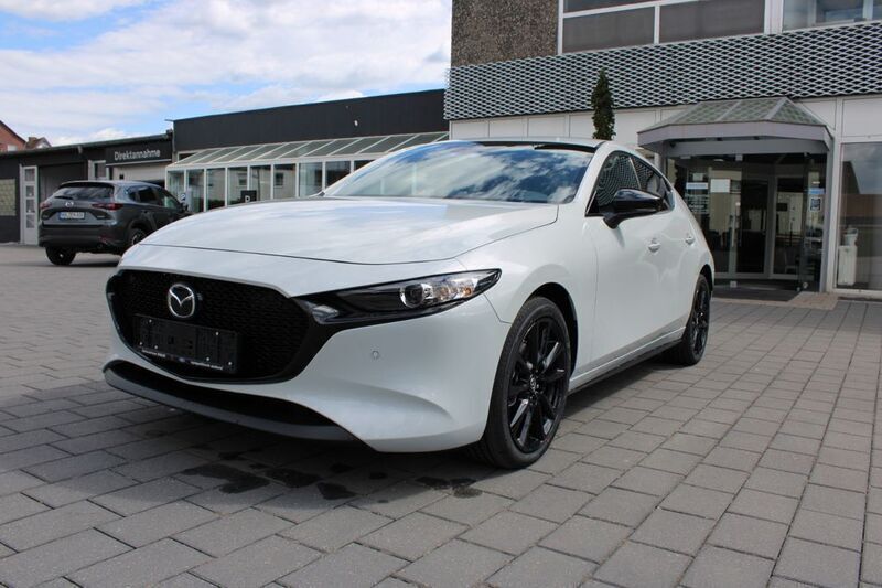 Weiß Neu 2025 Mazda 3 Homura-Line Limousine | 30.920 € (Fairer Preis) - Bild 1/4