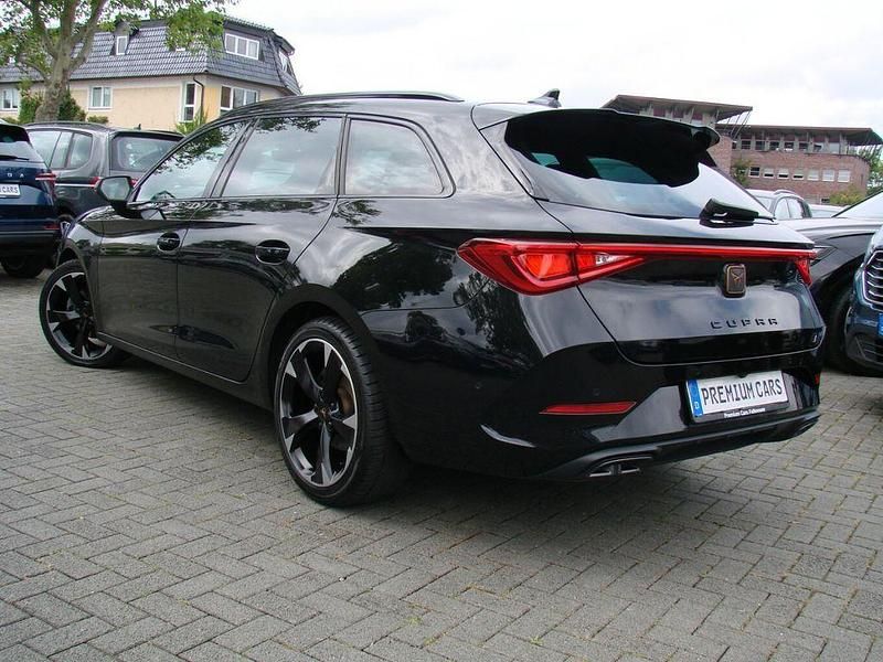 Gebraucht Cupra Leon 150 PS (110 kW) 2023 Mythosschwarz (metallic) Kombi