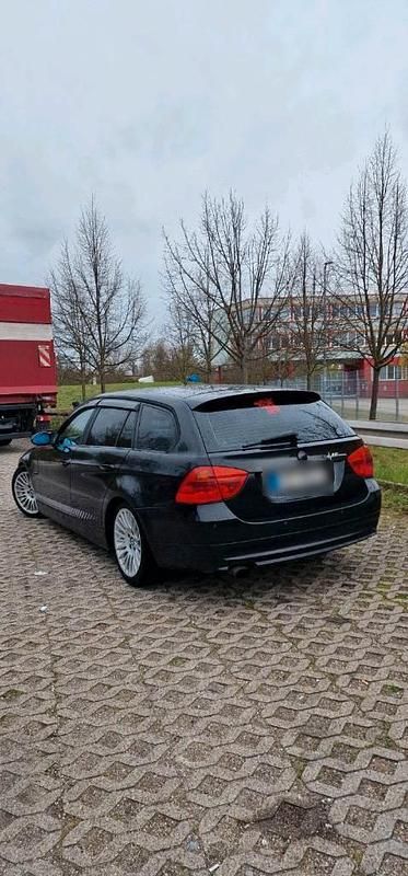 Gebraucht BMW 320 150 PS (110 kW) 2007 Kombi