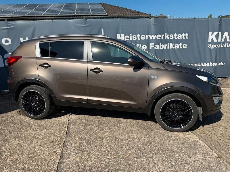 Gebraucht Kia Sportage Attract 135 PS (99 kW) 2014 Beige SUV
