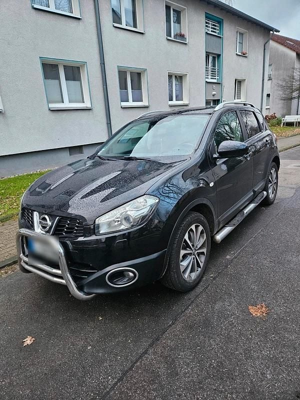 Schwarz Gebraucht 2011 Nissan Qashqai SUV | 6.950 € (Fairer Preis) - Bild 1/4
