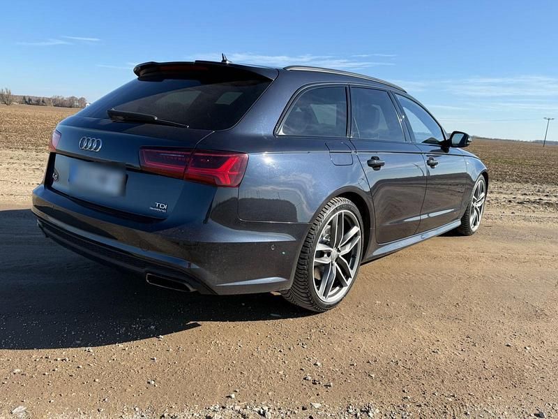 Gebraucht Audi A6 Ambiente 320 PS (235 kW) 2018 Blau Kombi