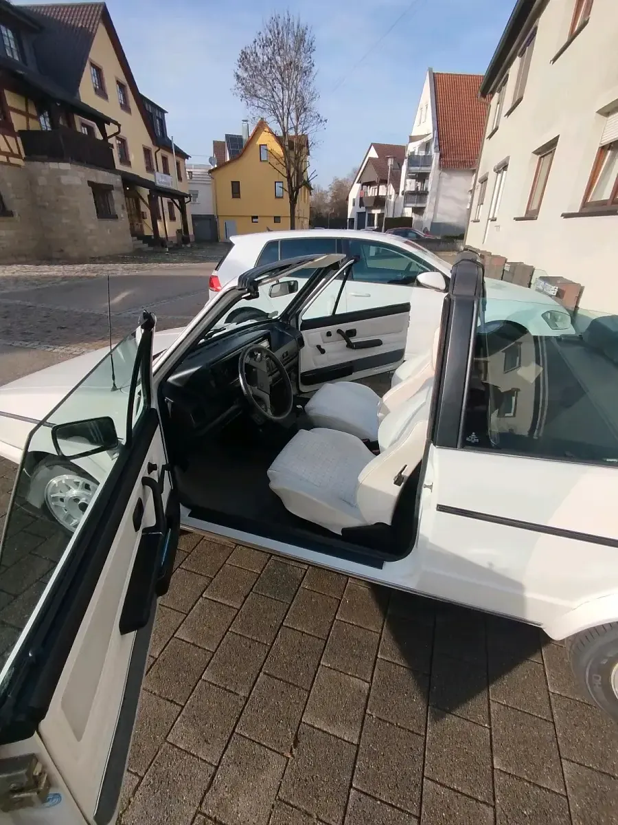 Gebraucht VW Golf Cabriolet 95 PS (69 kW) 1987 Weiß Cabrio