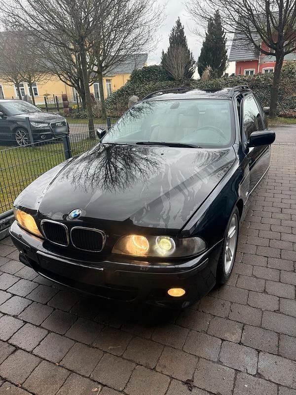 Gebraucht BMW 530 193 PS (141 kW) 2003 Schwarz Kombi