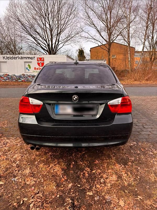 Gebraucht BMW 325 M Sport 218 PS (160 kW) 2006 Grün Limousine