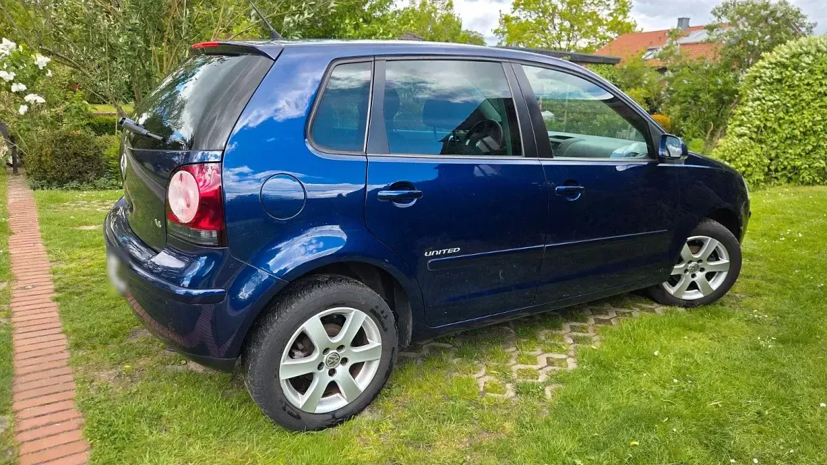Usata VW Polo United 80 CV (58 kW) 2009 Blu Utilitaria