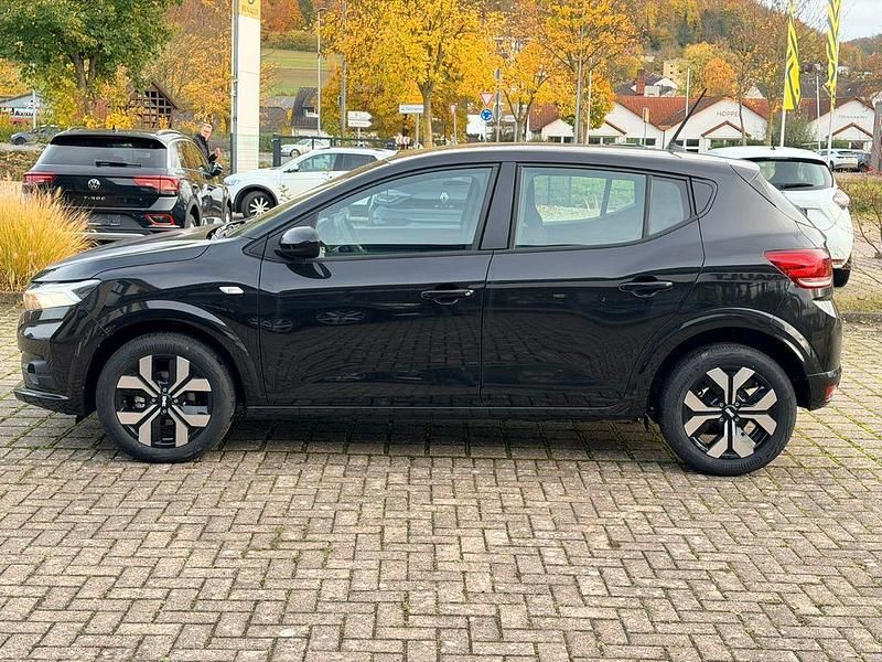 Neu Dacia Sandero Expression 91 PS (66 kW) 2025 Schwarz Kleinwagen