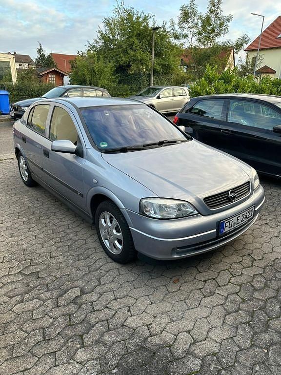 Silber Gebraucht 2001 Opel Astra Limousine | 950 € (Guter Preis) - Bild 1/4