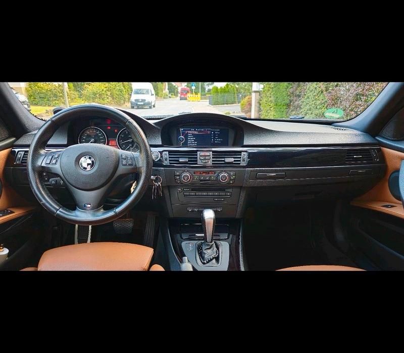 Gebraucht BMW 325 M Sport 218 PS (160 kW) 2009 Schwarz Limousine