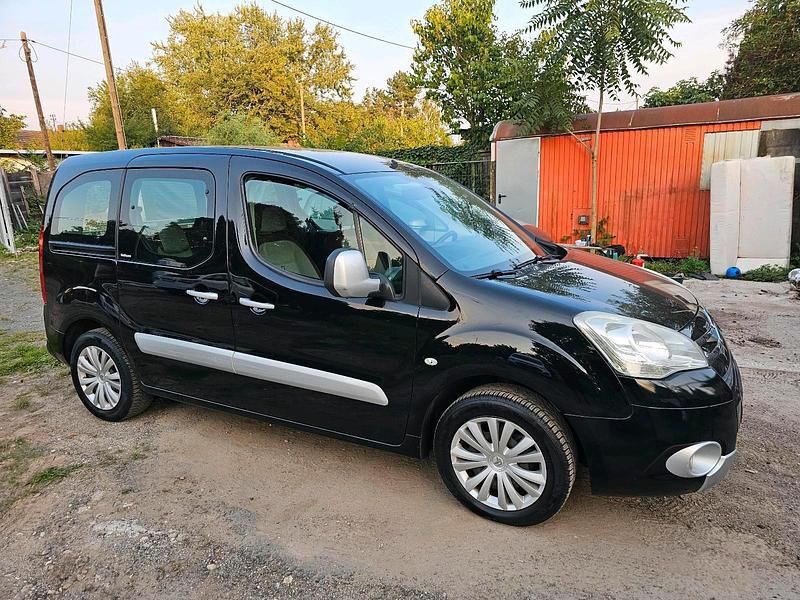 Schwarz Gebraucht 2011 Citroën Berlingo Van / Kleinbus | 3.300 € (Fairer Preis) - Bild 1/4