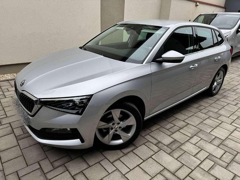Silber Gebraucht 2020 Skoda Scala Style Kleinwagen | 16.390 € (Fairer Preis) - Bild 1/4