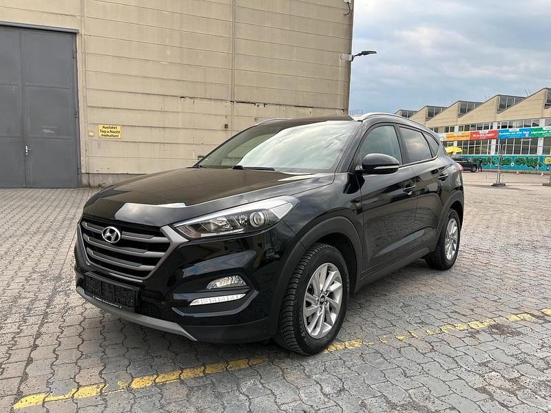 Gebraucht Hyundai Tucson 177 PS (130 kW) 2017 Schwarz SUV