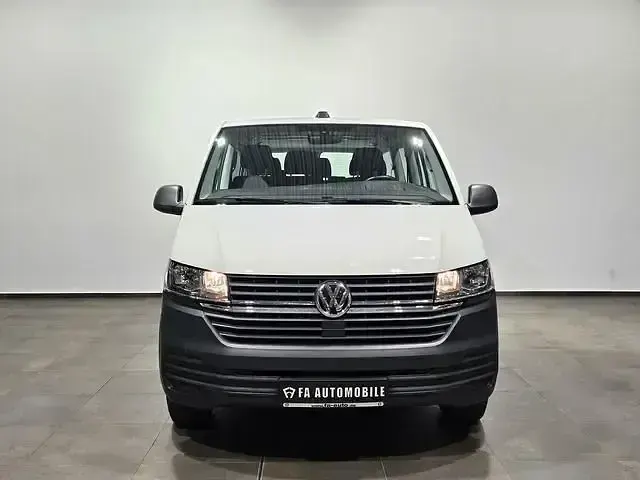 Używany VW Caravelle 150 KM (110 kW) 2023 Biały Van