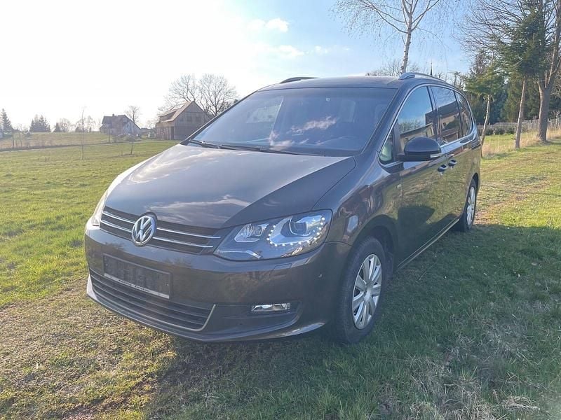 Gebraucht VW Sharan 140 PS (102 kW) 2015 Braun Van / Kleinbus