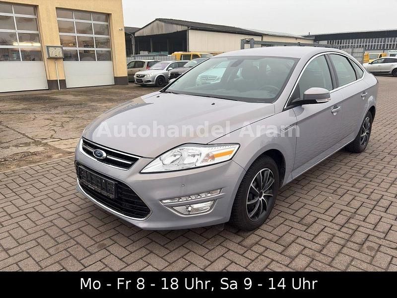 Silber Gebraucht 2011 Ford Mondeo Titanium Limousine | 7.500 € (Etwas zu teuer) - Bild 1/4