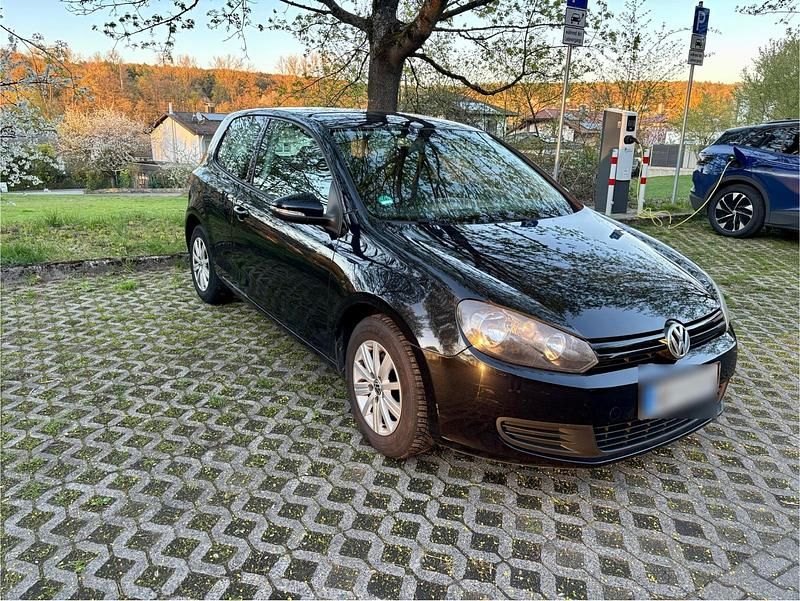 Gebraucht VW Golf VI 80 PS (58 kW) 2009 Schwarz Kleinwagen