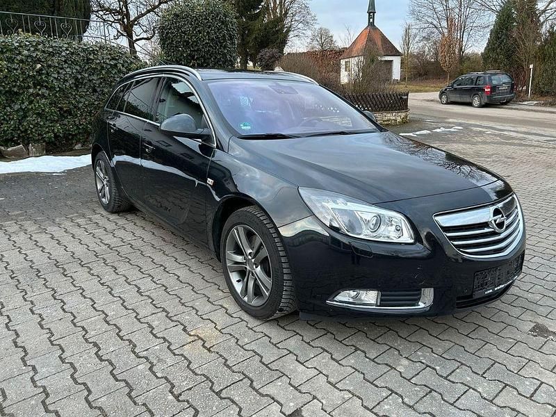 Gebraucht Opel Insignia 160 PS (117 kW) 2010 Schwarz Kombi