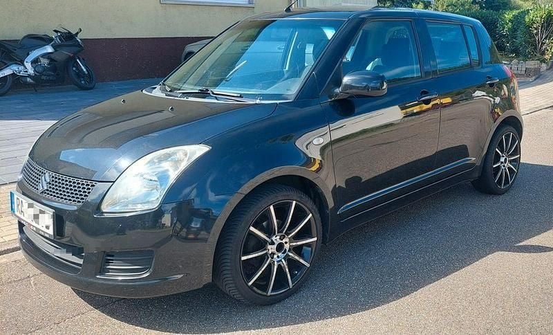 Schwarz Gebraucht 2008 Suzuki Swift Club Limousine | 1.850 € (Guter Preis) - Bild 1/4