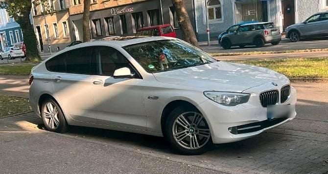 Weiß Gebraucht 2009 BMW 530 Gran Turismo Limousine | 9.800 € (Fairer Preis) - Bild 1/4