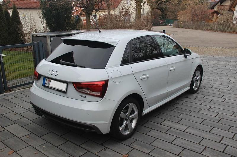 Gebraucht Audi A1 Sportback Sport 125 PS (91 kW) 2016 Weiß Kleinwagen