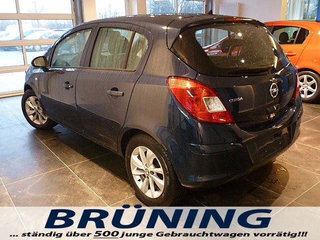 Second-hand Opel Corsa Selective 86 CP (63 kW) 2013 Albastru Hatchback