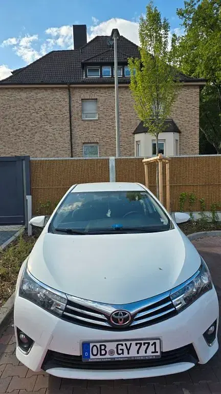 Gebraucht Toyota Corolla Multidrive S 132 PS (97 kW) 2016 Weiß Limousine